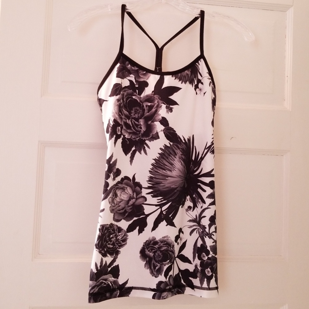 Lululemon tank top